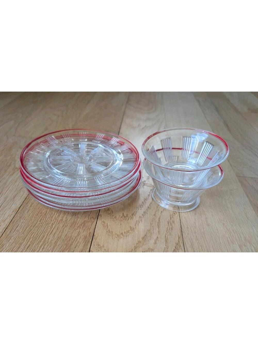 Six Hazel Atlas Wagon Wheel Spoke With Red Trim Glass Plates + 2 Dessert Bowls